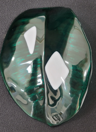 Soojeong Park, Glass Leaves, 2021, Glass slumping